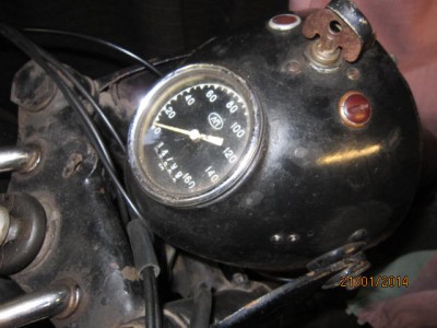 světlomet s krytkou