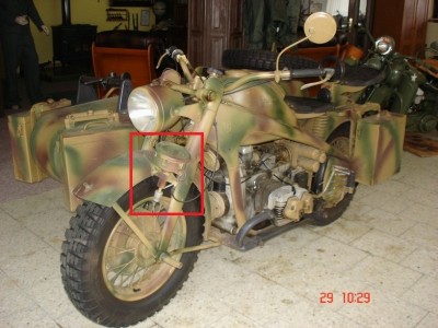 a zde na Zundappu sahara, rovněž, zřejmě stejného typu.